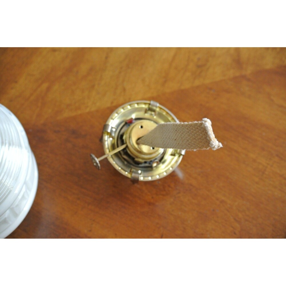 Lamp Light Farms Oil Hurricane Traditional Cream Base 5.75"Diameter Used Wick - Picture 10 of 11